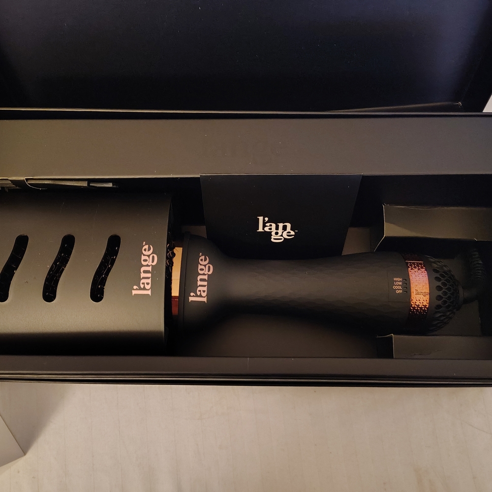 Lange Le Volume 75MM 2-in-1 Titanium Brush Dryer - Black and Copper - Picture 4 of 5